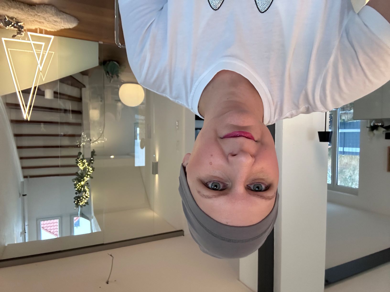 Teilnehmerin Karin geschminkt nach dem Look Good Feel Better Kosmetikseminar